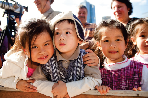 Children in a crowd at VIVA Festival. Photograph by Jorge De Araujo. By permission of the Victorian Multicultural Commission.