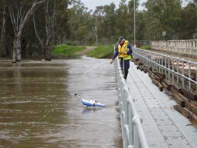 The photograph shows flood monitoring with an acoustic doppler on the Goulburn River at Loch Garry. Regular measurements of velocity ensure that Victoria's water resources are estimated accurately.
ECL tranche 3—Surface Water Monitoring program.
Photograph courtesy of DEPI.