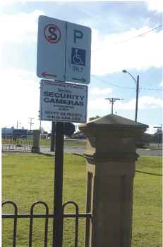 Example of good CCTV signage in a public park.