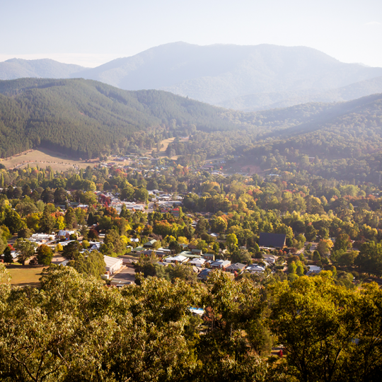 View across Bright towards Mt Porepunkah from Huggins lookout.