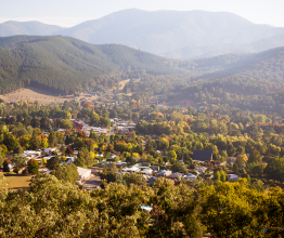View across Bright towards Mt Porepunkah from Huggins lookout.
